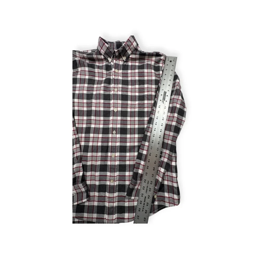 Banana Republic 's Camden‎ Fit Shirt - Red, White, and Black Long Sleeve Size M